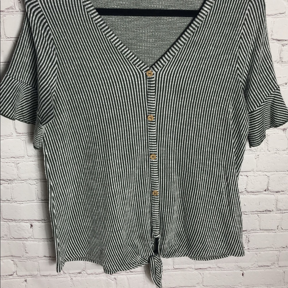 GYFT button knitted tee